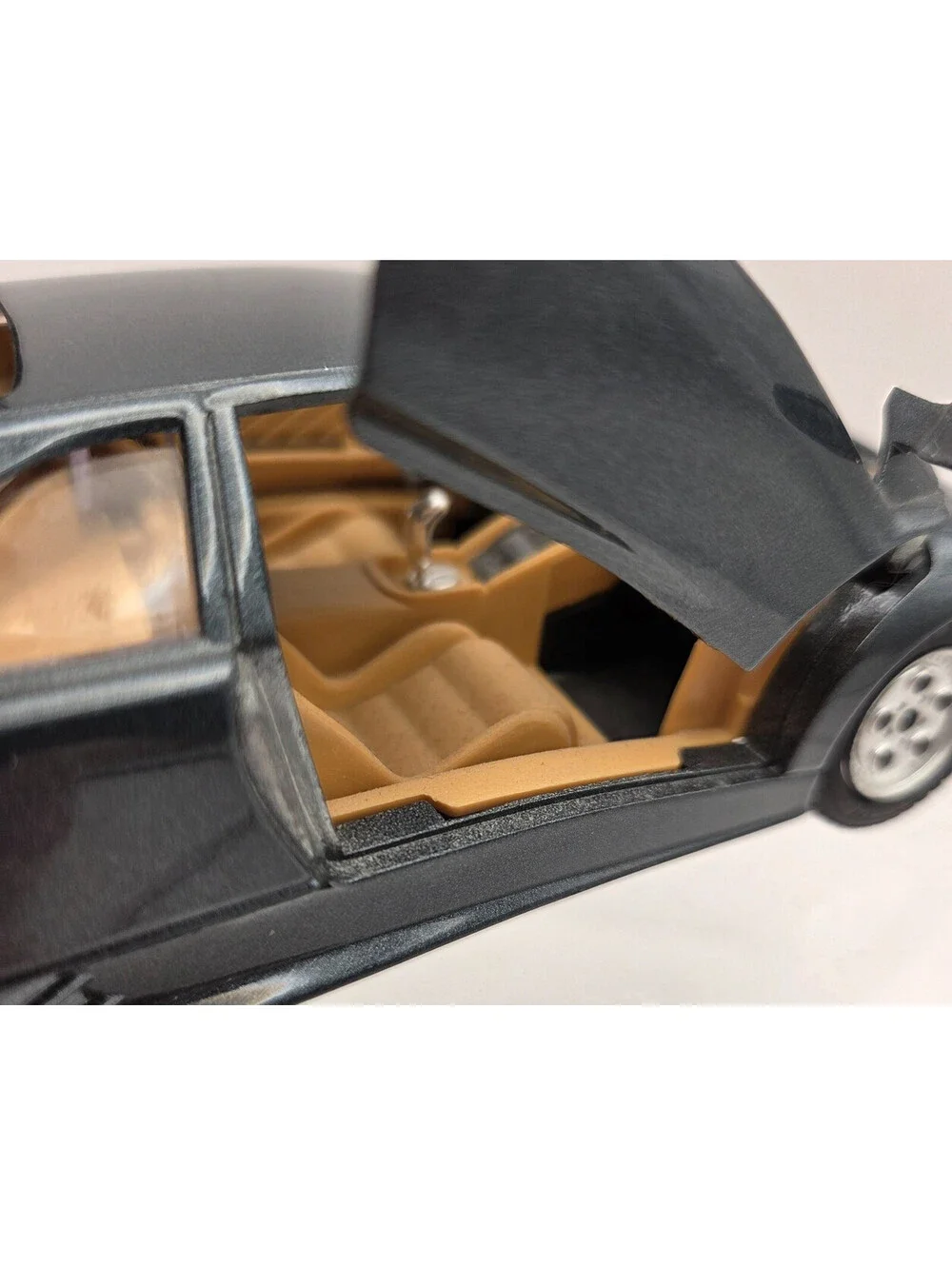 Bburago Lamborghini Diablo 1990 1:24 Diecast Model Car Made in Italy